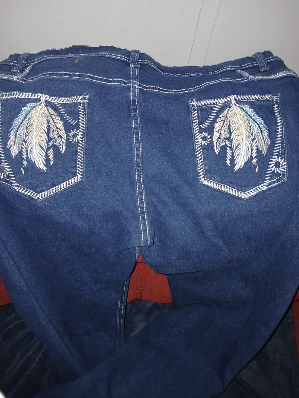 Women’s Dark Blue Embroidered Pocket Jeans